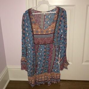 Loose fitting patterned dress!